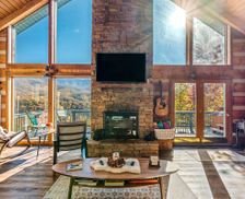 United States Tennessee Gatlinburg vacation rental compare prices direct by owner 10180551