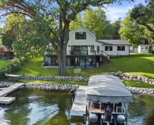 United States Wisconsin Oconomowoc vacation rental compare prices direct by owner 10957493