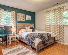 United States North Carolina Charlotte vacation rental compare prices direct by owner 11107681