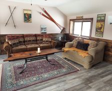 United States New York Coxsackie vacation rental compare prices direct by owner 11866280