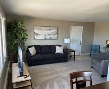 United States Iowa Cedar Rapids vacation rental compare prices direct by owner 11110072
