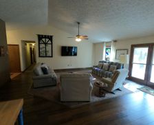 United States Indiana Bloomington vacation rental compare prices direct by owner 11029494