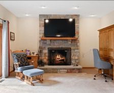 United States Illinois Mundelein vacation rental compare prices direct by owner 11823330