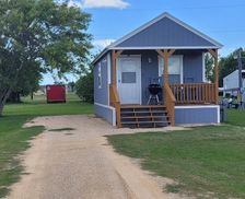 United States Texas Seadrift vacation rental compare prices direct by owner 11704301