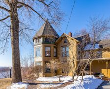 United States Iowa Muscatine vacation rental compare prices direct by owner 11854959