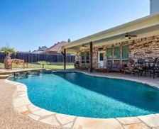 United States Texas Granbury vacation rental compare prices direct by owner 29976920