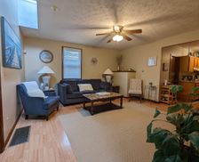 United States Ohio Dayton vacation rental compare prices direct by owner 12606264