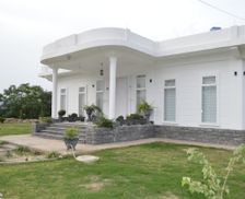 Pakistan Khyber Pakhtunkhwa Swat vacation rental compare prices direct by owner 15658183