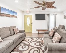 United States Texas Houston vacation rental compare prices direct by owner 13087623