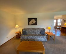 United States New York Massena vacation rental compare prices direct by owner 15658125