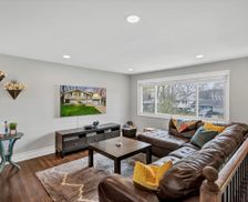 United States Illinois Schaumburg vacation rental compare prices direct by owner 23662524