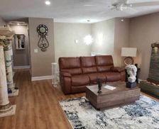 United States Illinois Waukegan vacation rental compare prices direct by owner 29783548