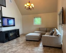 United States Texas LaRue vacation rental compare prices direct by owner 13373781