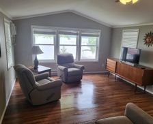 United States Wisconsin Cameron vacation rental compare prices direct by owner 13339613