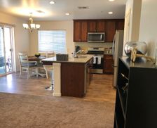 United States California Hanford vacation rental compare prices direct by owner 13280205