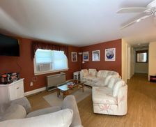 United States Maine Warren vacation rental compare prices direct by owner 24060636