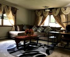 United States Connecticut New Britain vacation rental compare prices direct by owner 24093843