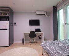 South Korea Seoul Seodaemun-gu vacation rental compare prices direct by owner 15786260