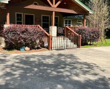 United States Texas Montgomery vacation rental compare prices direct by owner 29870086