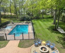 United States New York Hampton Bays vacation rental compare prices direct by owner 23625168