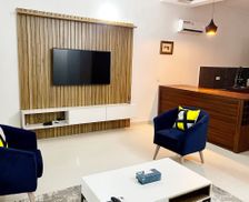 Nigeria Lagos Lekki vacation rental compare prices direct by owner 24877002