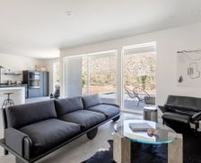 United States California Yucca Valley vacation rental compare prices direct by owner 24411181