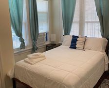 United States New York Queens vacation rental compare prices direct by owner 15680482