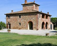 Italy Toscana Lucignano vacation rental compare prices direct by owner 11929699