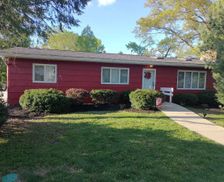 United States Indiana Bloomington vacation rental compare prices direct by owner 23626648