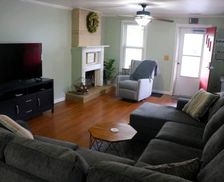 United States West Virginia South Charleston vacation rental compare prices direct by owner 15676823