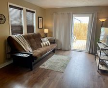 United States Michigan Escanaba vacation rental compare prices direct by owner 23652280