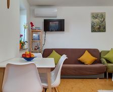 Slovenia Slovenia Jesenice na Dolenjskem vacation rental compare prices direct by owner 22007034