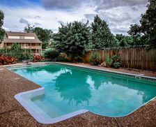 United States Arkansas Springdale vacation rental compare prices direct by owner 24421080