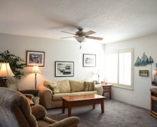 United States Arizona Lake Havasu City vacation rental compare prices direct by owner 24599632
