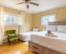 United States New York Gloversville vacation rental compare prices direct by owner 24517141