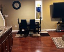 United States Illinois Bolingbrook vacation rental compare prices direct by owner 29570714