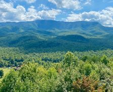 United States Tennessee Gatlinburg vacation rental compare prices direct by owner 26585791