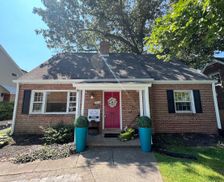 United States Maryland Chevy Chase vacation rental compare prices direct by owner 23837992