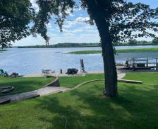 United States Wisconsin Omro vacation rental compare prices direct by owner 23993401