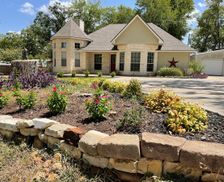 United States Texas Smithville vacation rental compare prices direct by owner 24329392