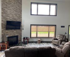 United States Wisconsin Spencer vacation rental compare prices direct by owner 24118288