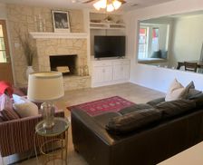 United States Texas Arlington vacation rental compare prices direct by owner 27608419