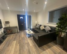 United Kingdom Wales Cardiff vacation rental compare prices direct by owner 24722268