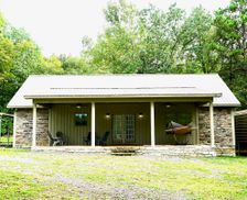 United States Arkansas Higden vacation rental compare prices direct by owner 24738152