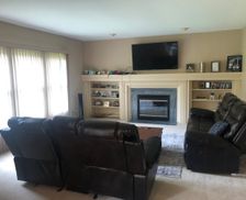 United States Michigan Grand Blanc vacation rental compare prices direct by owner 24122682