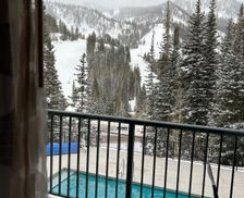 United States Utah Sandy vacation rental compare prices direct by owner 32332777