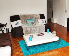 France Île-de-France Rueil-Malmaison vacation rental compare prices direct by owner 24743894