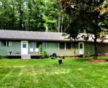 United States Michigan Oxford Charter Township vacation rental compare prices direct by owner 24248035