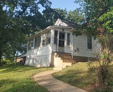 United States Missouri Valley Park vacation rental compare prices direct by owner 24751758