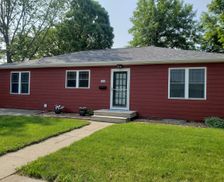 United States Iowa Winterset vacation rental compare prices direct by owner 25660897
